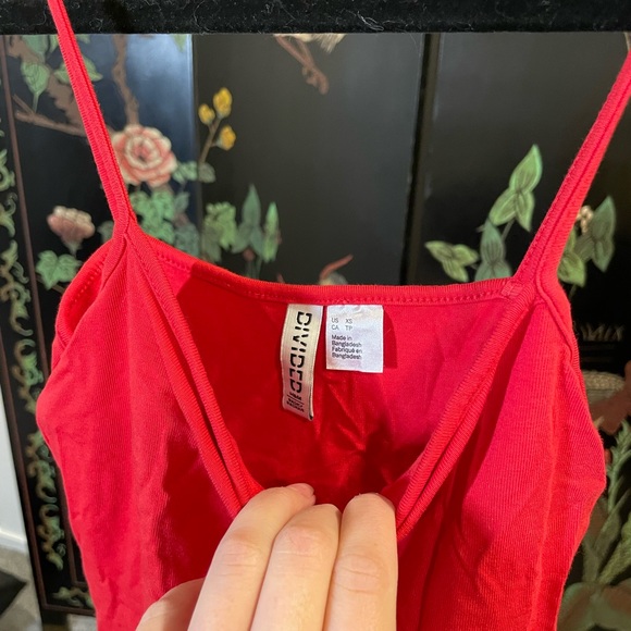 Various dresses - Picture 1 of 4